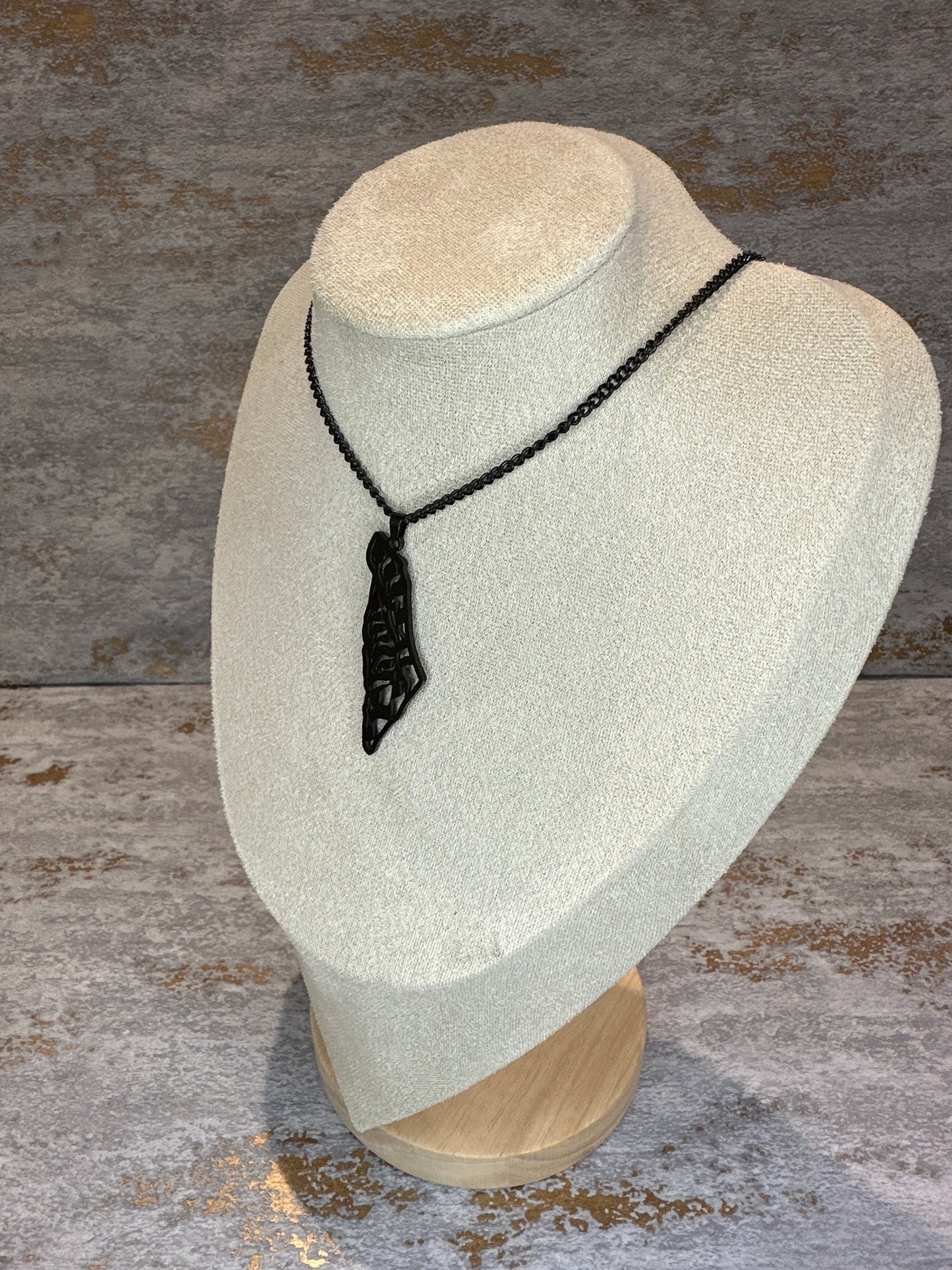 Palestine map necklace black