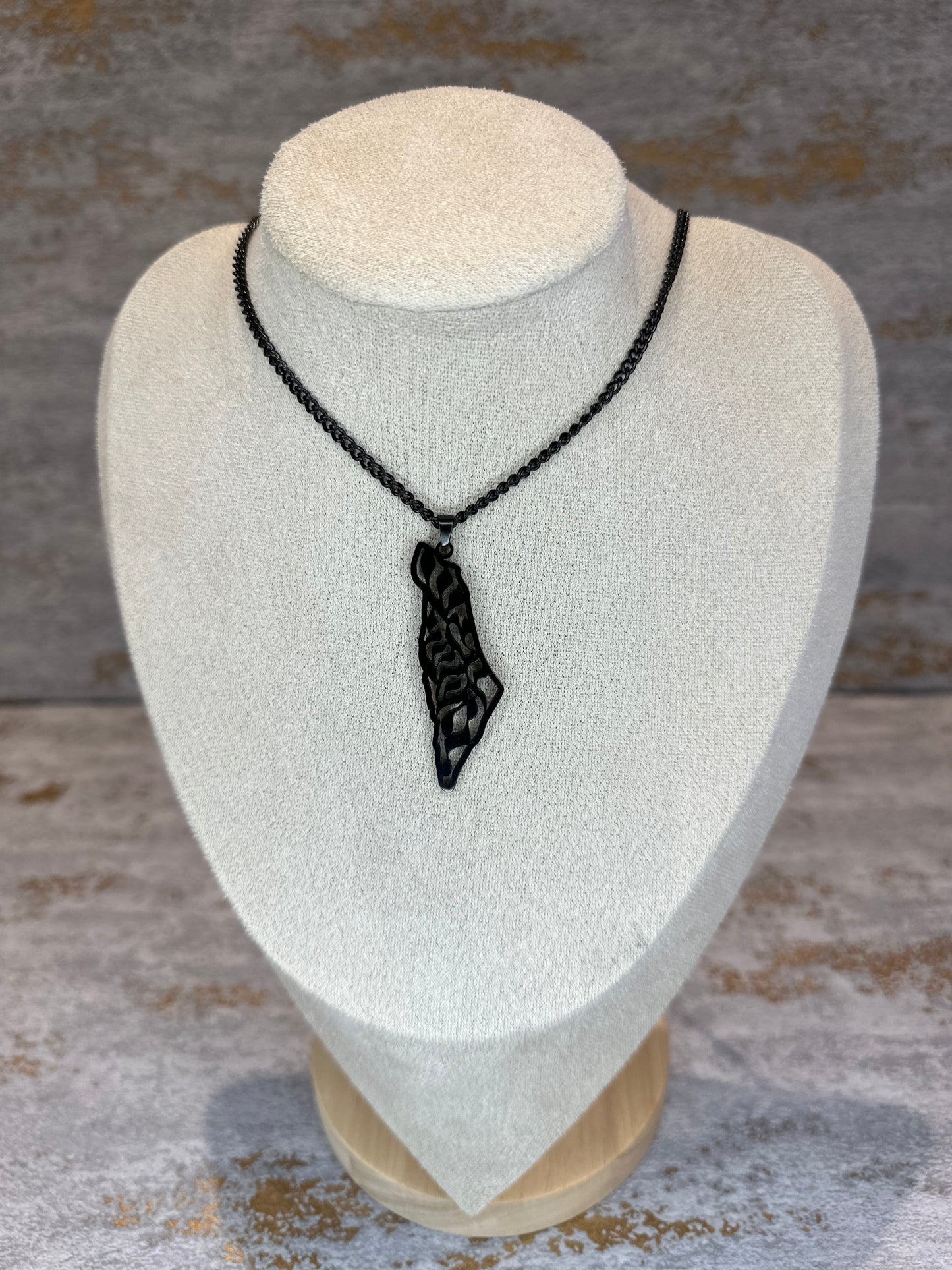 Palestine map necklace black