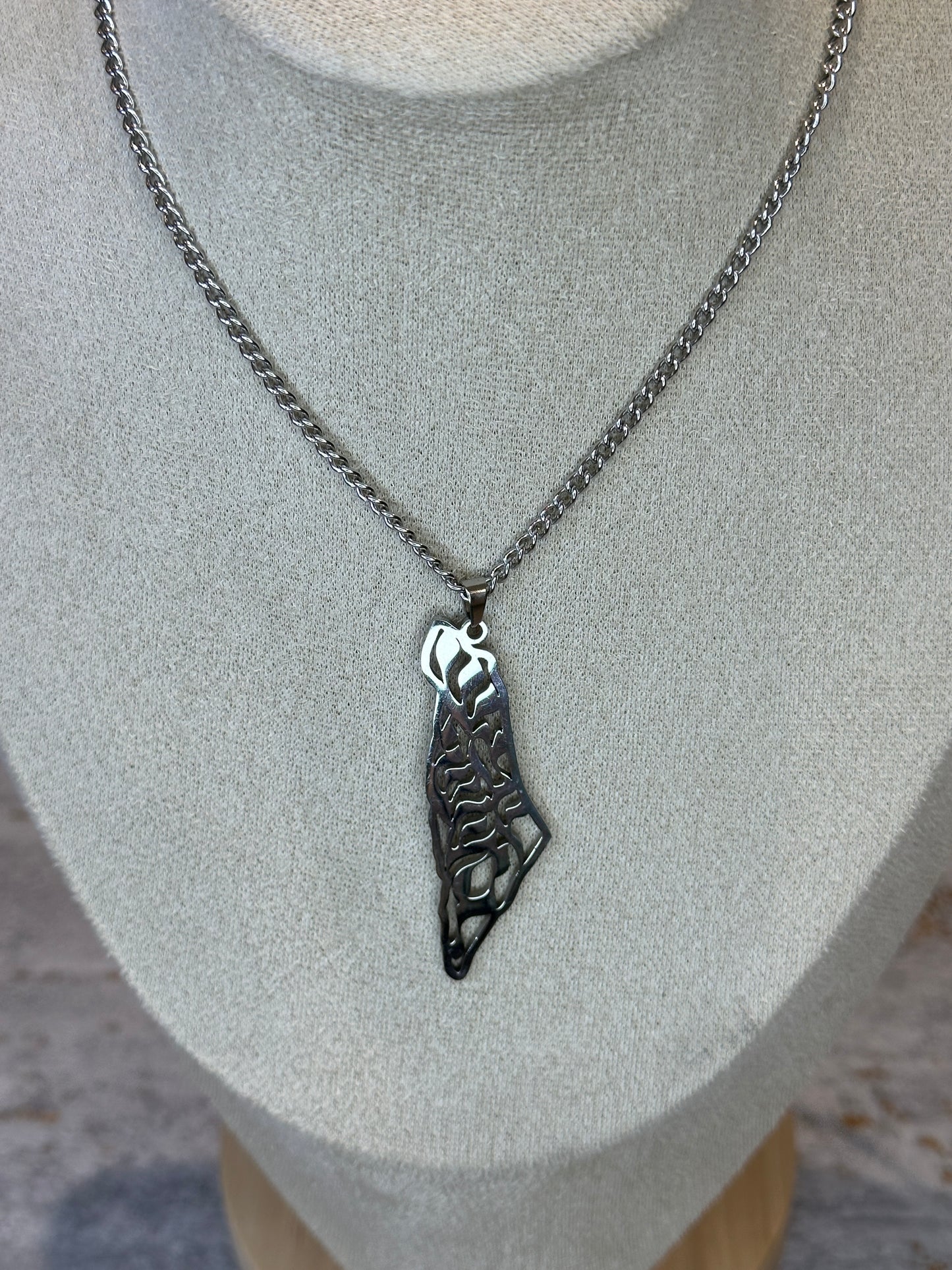 Palestine map necklace silver