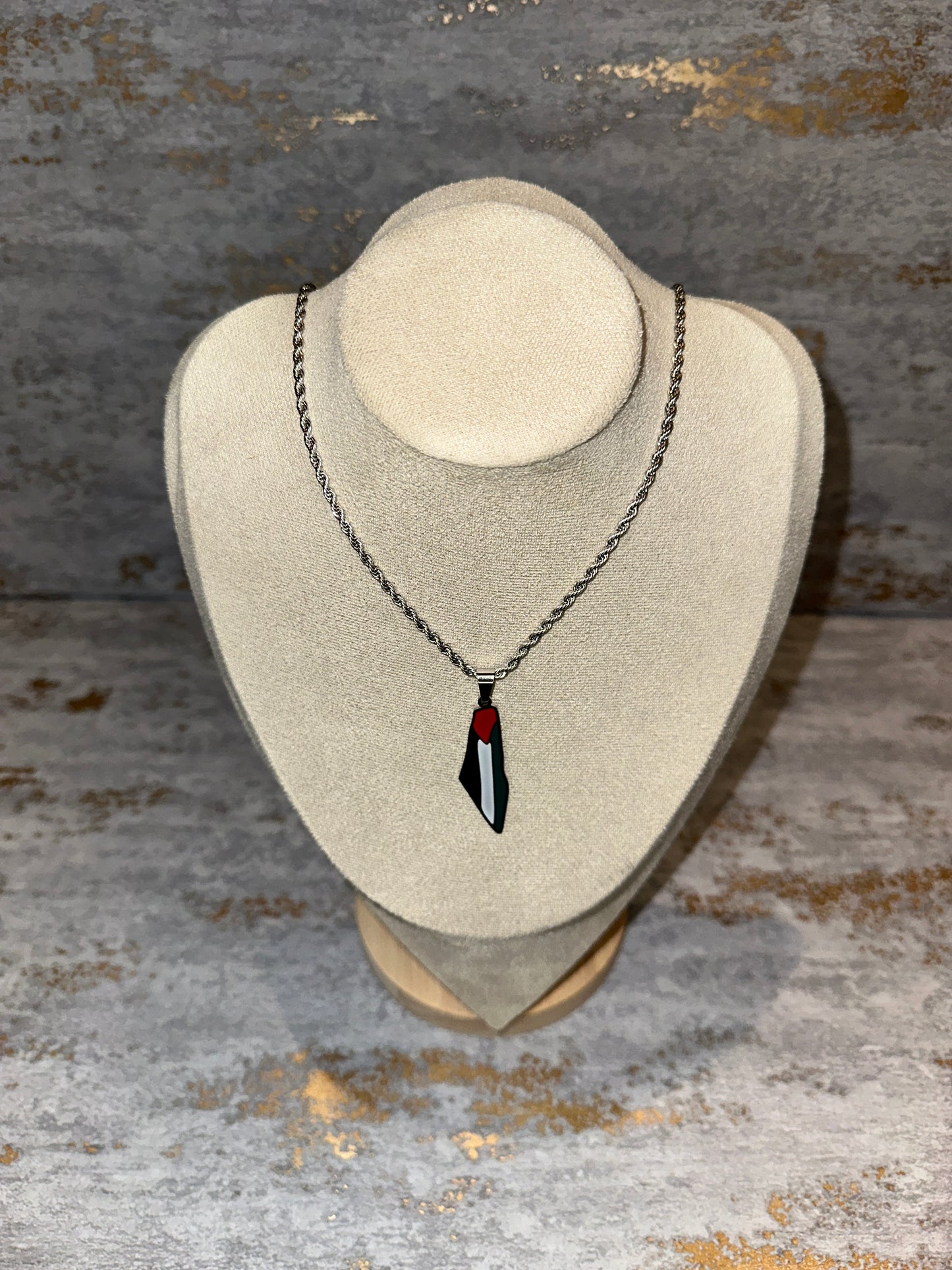 Palestine pendant with rope chain